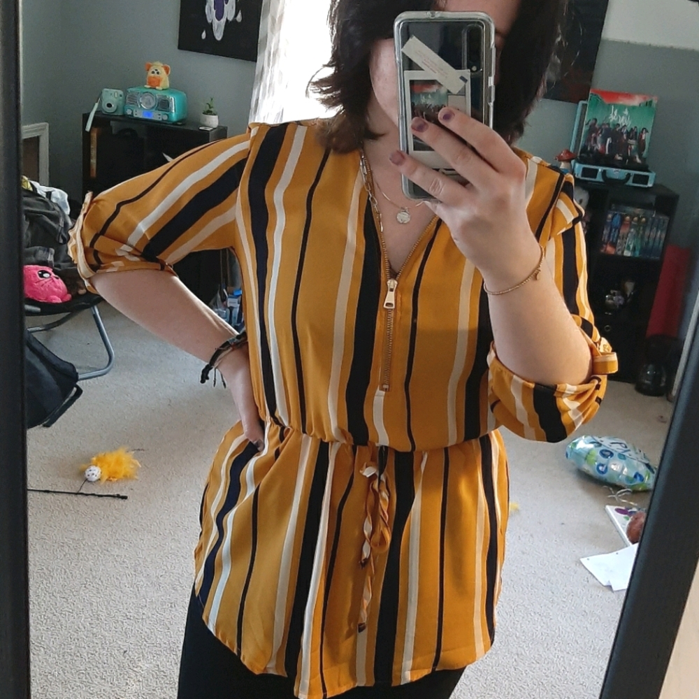 yellow striped blouse - Picture 1 of 10